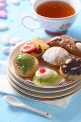 pasticcini assortiti