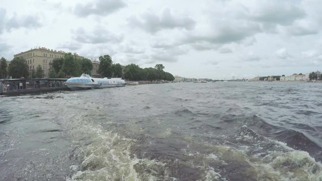 Next astern on river