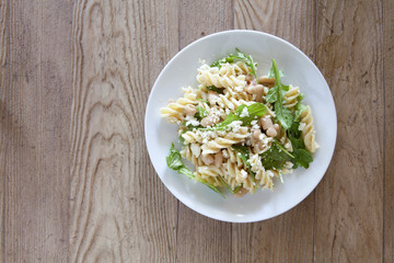 Pasta Salad with white bean and arugula