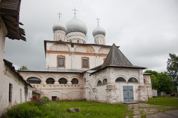 Fototapeta na wymiar Veliky Novgorod. Russian Federation . Znamensky Cathedral of the 17th century. 