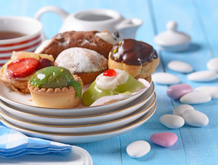 pasticcini assortiti