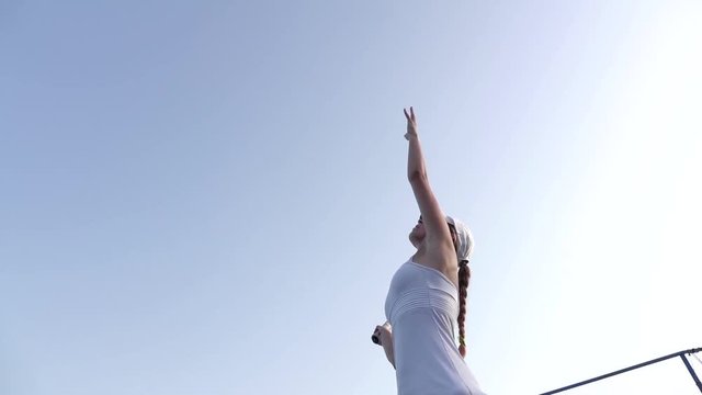 Tennis. Serving ball. Slow motion