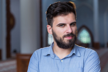 Obraz premium Handsome Confident Arab businessman smiling, Arabian Businessman