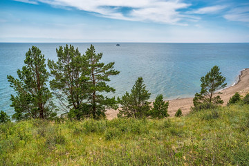 coast of Lake Baikal near the village Bolshie Koty © tilpich