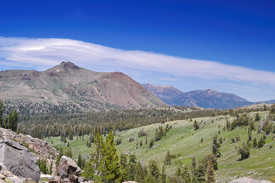 Trail Do Winnemucca Lake