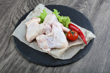 Raw chicken wings