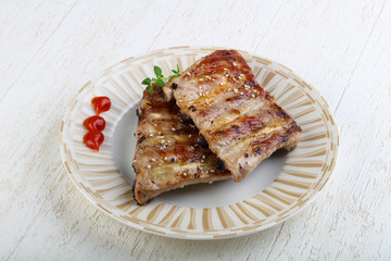 Grilled pork ribs