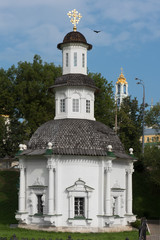 Fototapeta na wymiar Holy spring Pyatnitsky. Sergius well in Sergiev Posad