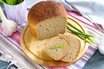 The cut loaf of bread. Selective focus