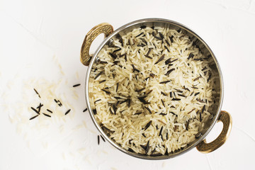 Mix of long white and black wild rice