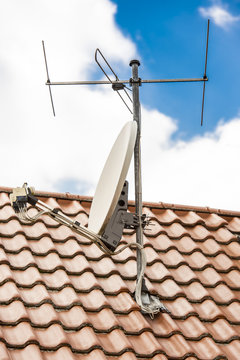 Satelittensch&uuml;ssel,