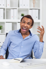 Naklejka premium Black man laughing