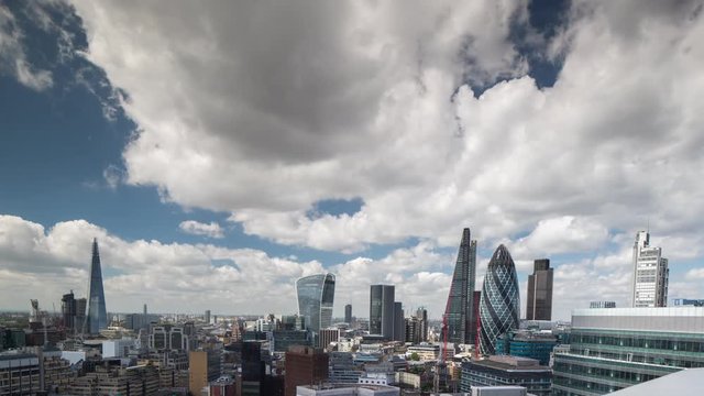 timelapse view of amazing london skyline on a sunny day