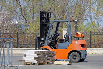 Forklift and Pallet