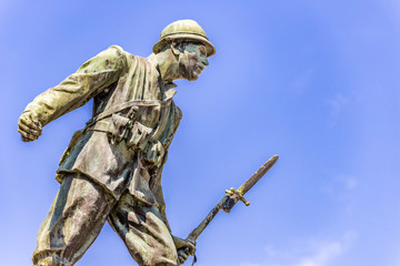 statue of a soldier of First World War