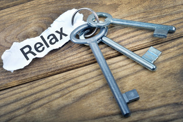 Key with message Relax