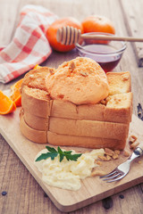Honey Toast Ice Cream