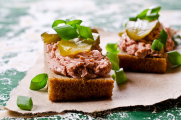 Sandwich with liver pate