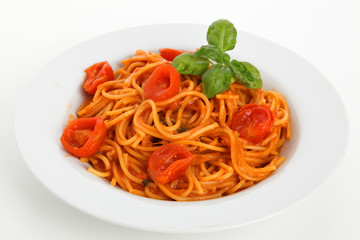 Spaghetti mit Tomaten