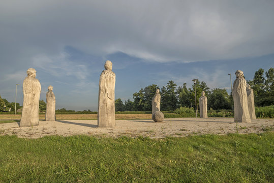 Skulpturenpark in Niederh&ouml;chststadt