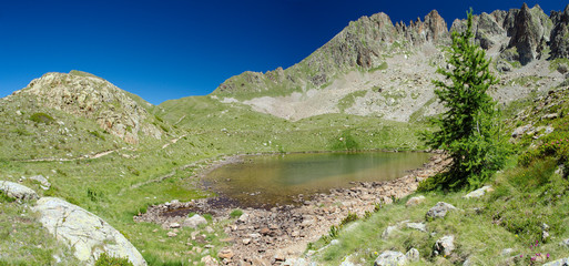Fototapeta na wymiar Lac de Prals - Mercantour