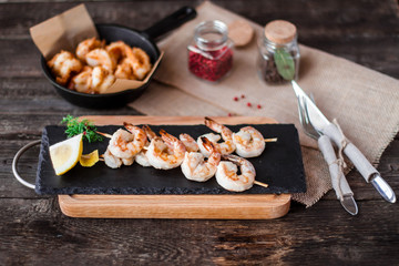 Grilled shrimps on frying pan