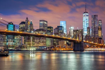 Selbstklebende Fototapete New York New York City - tolle Beleuchtung und bunte Wolken