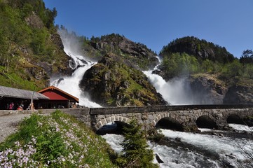 Latefossen / Latefossen is a waterfall located in the municipality of Odda in Norway. 