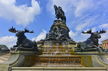 Washington Monument Fountain in Eakins Oval fronting the Philadelphia Museum of Art.