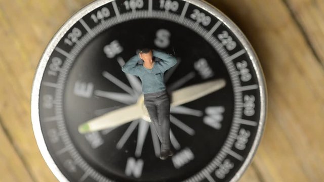 To be, or not to be Essere o non essere Ser o no ser Ser ou n&atilde;o ser, eis a quest&atilde;o Sein oder Nichtsein, das ist hier die Frage 生存还是毁灭 Быть или не быть להיות, או לא להיות Być albo nie być 