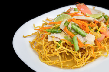 pressed pork spicy salad with vegetables and fired noodle