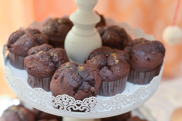 Muffins with gold dust