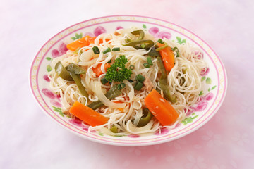 沖縄料理　そうめんチャンプルー