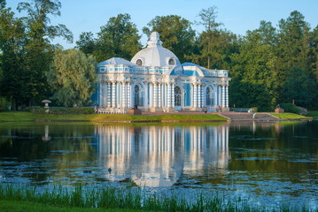 Fototapeta na wymiar Pavilion Grotto on the north shore of Great Pond in Tsarskoye Selo