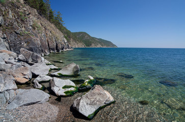 Fototapeta na wymiar Shore of Lake Baikal
