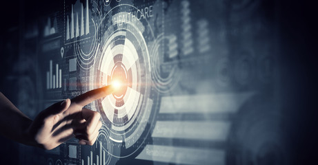 Virtual tehnologies in use . Mixed media