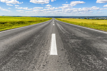 Fototapeta premium The road receding into the distance