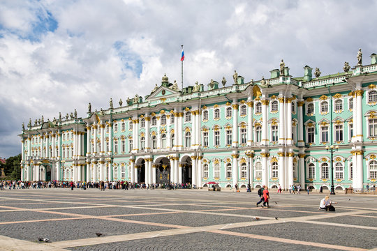 Moskau und Sankt Petersburg
