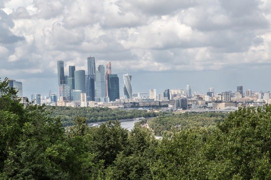 Moskau u. Sankt Petersburg