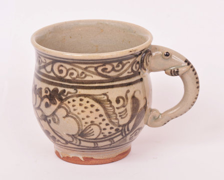 Sangkhalok cup with elephant handle