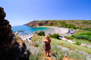 Badezimmer Foto Rückwand Bolata Strand, Balgarevo, Bulgarien Touristen fotografieren in der Bucht von Bolata, Bulgarien, Schwarzes Meer. Berühmtheit