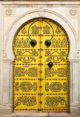 Fototapeten Traditional Tunisian door in Tunis, the capital of the islamic c © Calin Stan