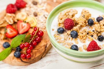 Muesli with berries