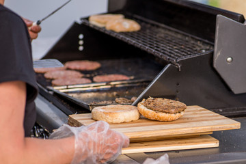 Cooking burgers in a fastfood restaurant