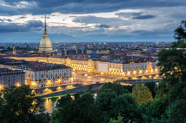 Fototapeta na wymiar Torino panorama at twilight