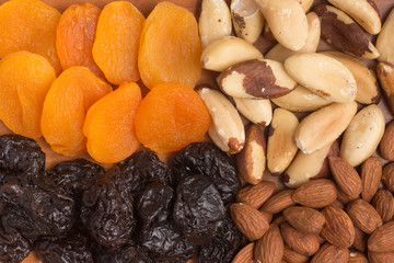 Punes, Plums, Castanha do Para and almods