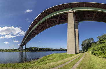 Fototapeta na wymiar Panorama der Rader Hochbrücke über den Nord-Ostsee-Kanal bei Rendsburg 