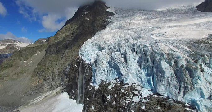 Aerial view 4k - Sorvolo ghiacciaio
