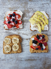 sandwiches with peanut butter and cheese, banana,avocado,berries