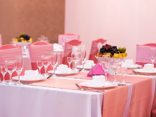 Dinner wedding table setting